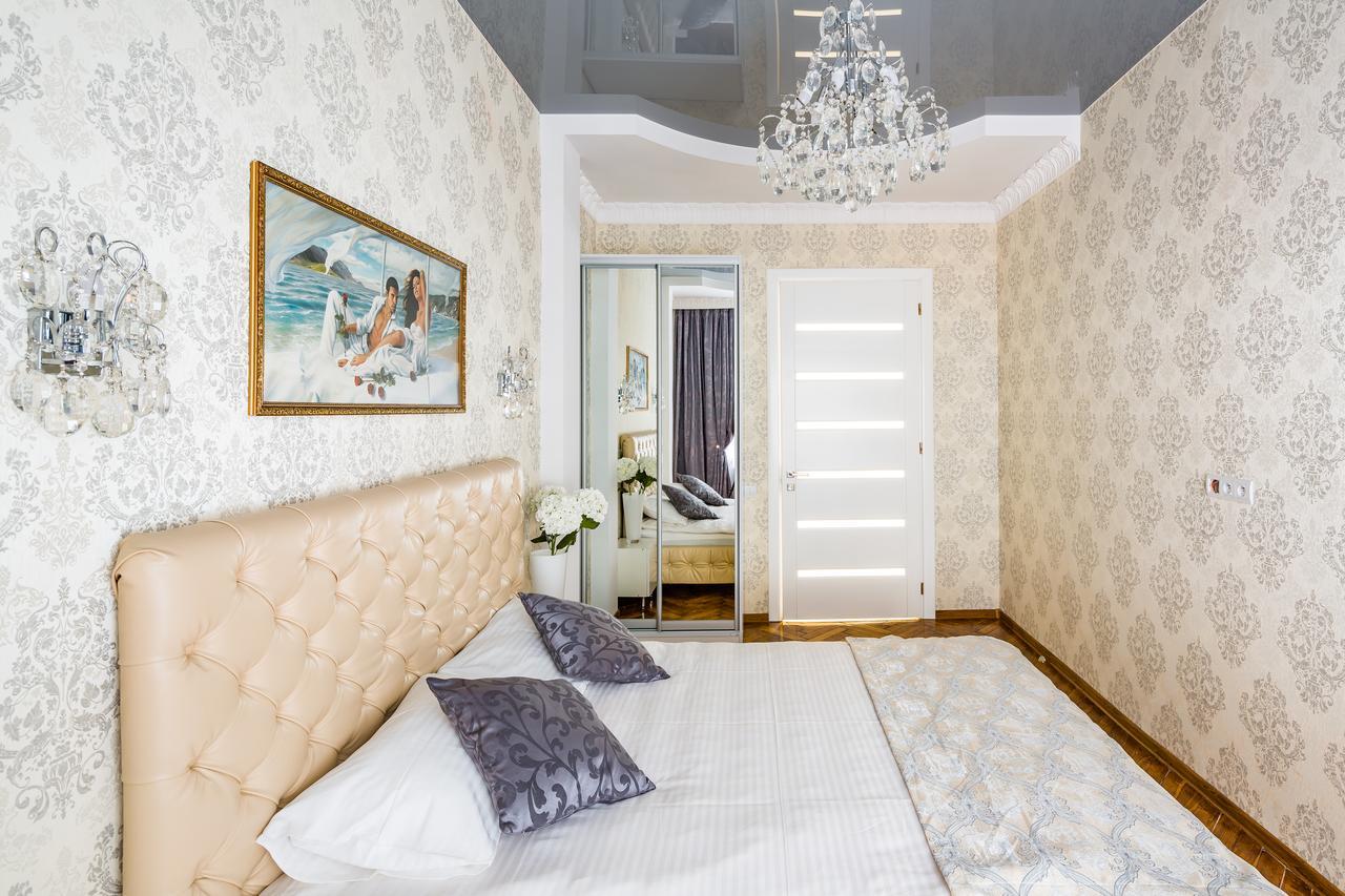 Designer Apartment Зі Світлом! Lviv Eksteriør billede