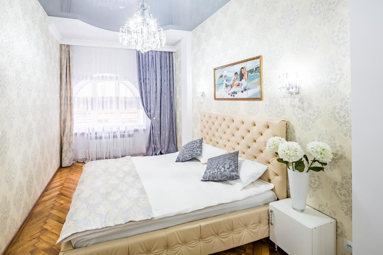 Designer Apartment Зі Світлом! Lviv Eksteriør billede