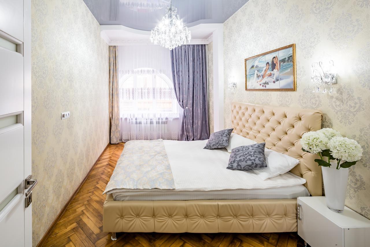 Designer Apartment Зі Світлом! Lviv Eksteriør billede